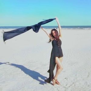 Meet your Posher, Sandy